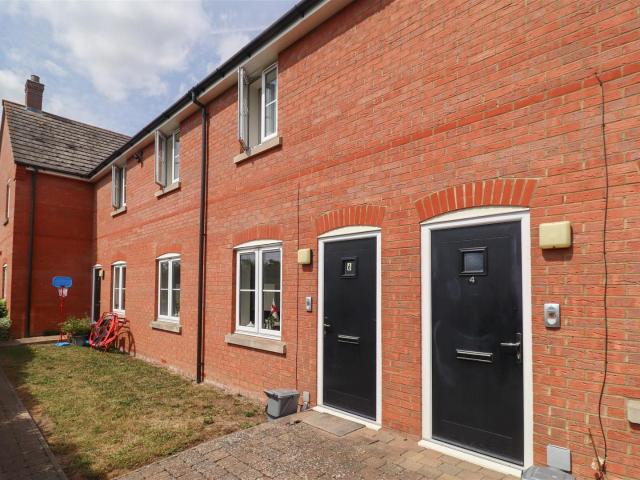 apartment for rent in New Cheveley Road, CB8 8BX
