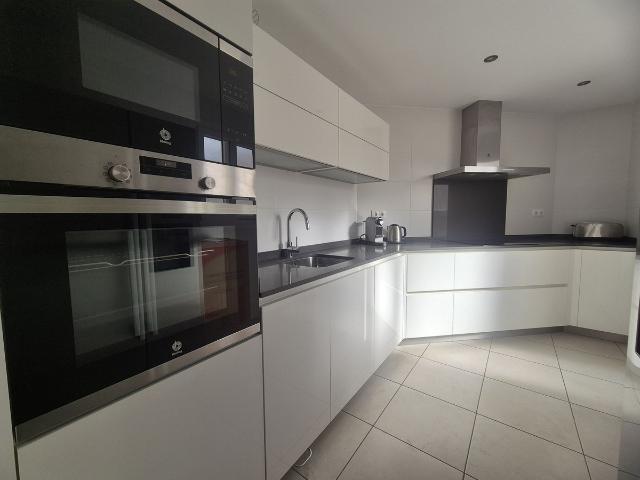 Apartment For Rent in Nueva Andalucía, Marbella