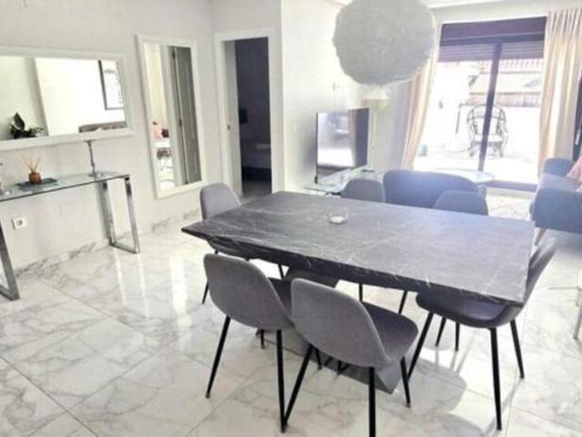 Apartment for rent in Nueva Andalucía Centro, Marbella, Málaga