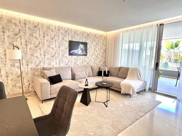 Apartment for rent in Nueva Andalucía Centro, Marbella, Málaga