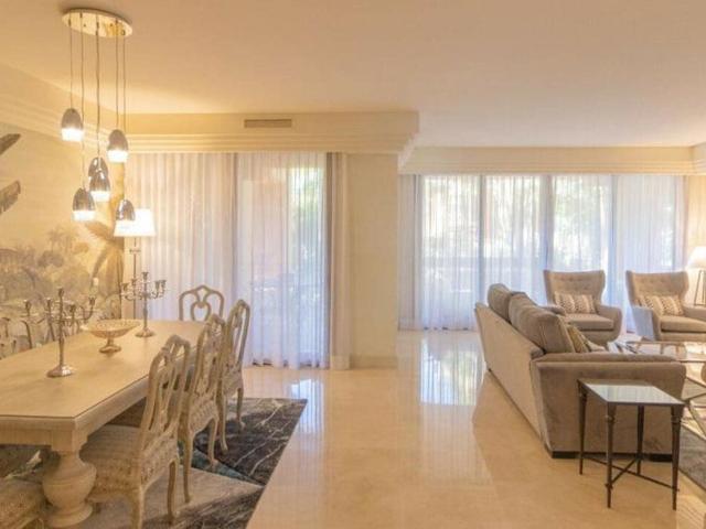 Apartment for rent in Nueva Andalucía Centro, Marbella, Málaga