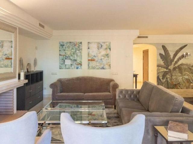 Apartment for rent in Nueva Andalucía Centro, Marbella, Málaga