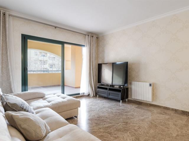 Apartment for rent in Nueva Alcántara, Marbella, Málaga