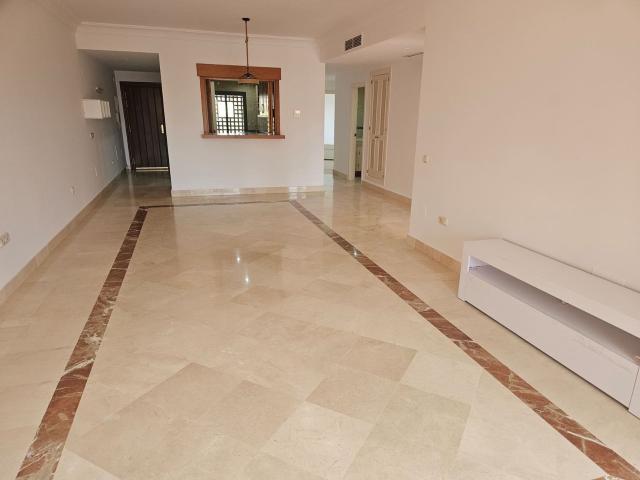 Apartment for rent in Nueva Alcántara, Marbella, Málaga