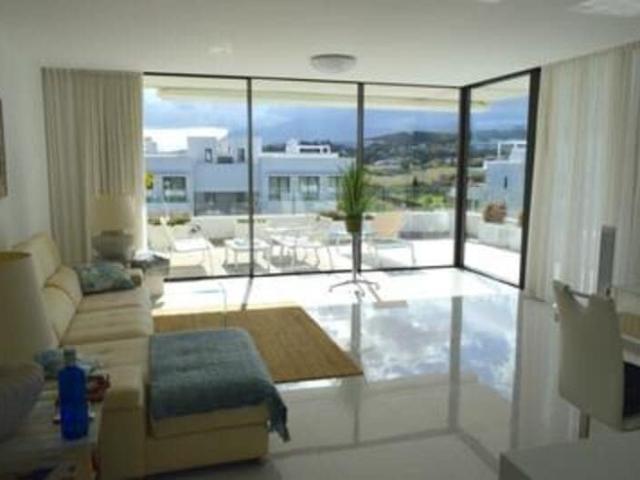 Apartment for rent in Nueva Atalaya, Estepona, Málaga