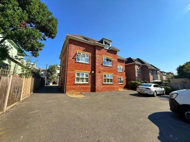 apartment for rent in Southcote Road, BH1 3SR