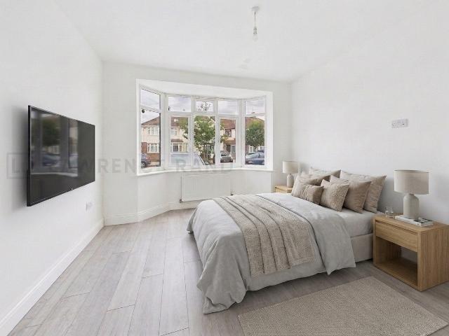 apartment for rent in Somerset Road, Southall, UB1 2UE