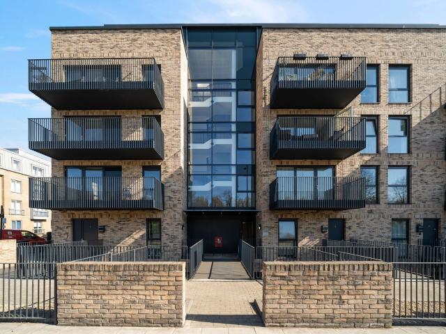 apartment for rent in Seven Sisters Road, London, N4