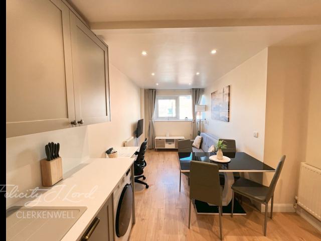 apartment for rent in Seward Street