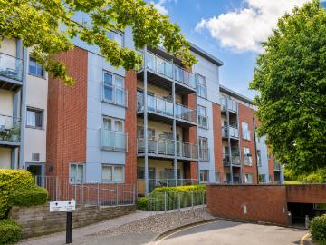 Apartment for rent in Serra House, St. Albans united kingdom