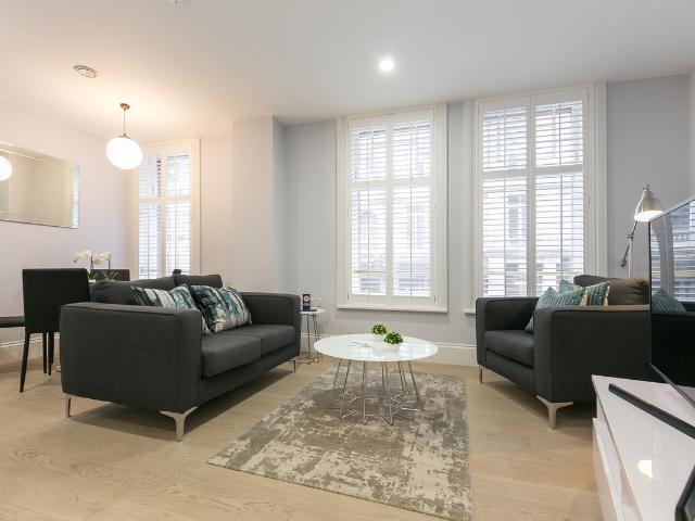 apartment for rent in Shaftsbury Avenue, London, W1D