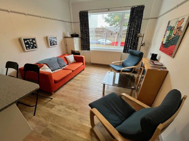 apartment for rent in Sherwood Court Swanage BH19 1LX
