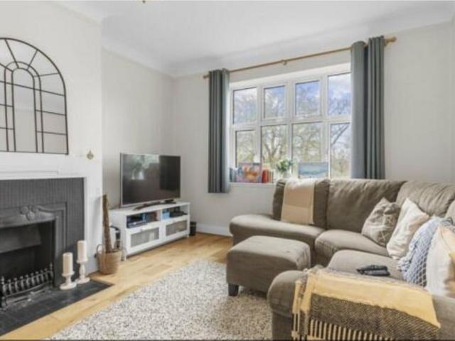 apartment for rent in Shoot Up Hill, London, NW2