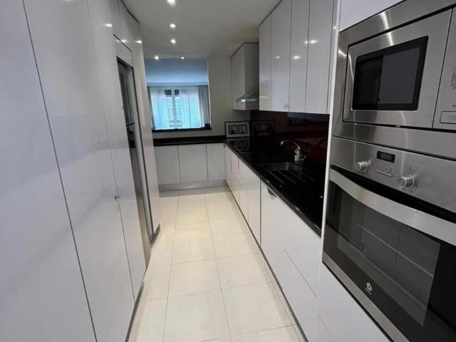 Apartment for rent in Sierra Blanca, Marbella, Málaga