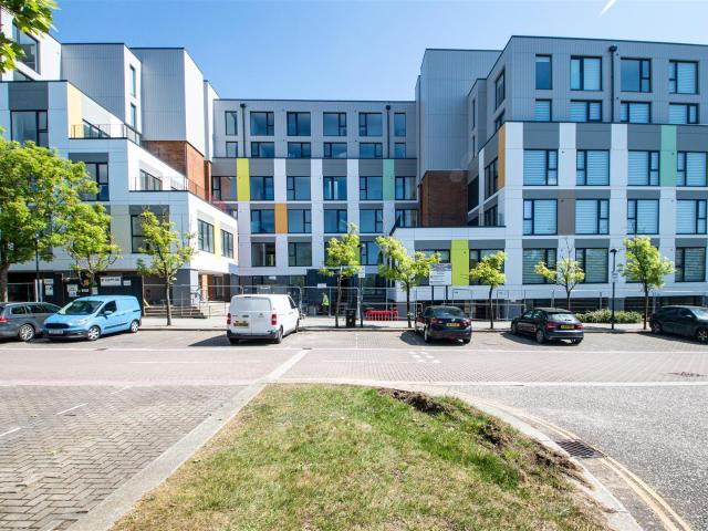 apartment for rent in Silbury Boulevard, Milton Keynes, MK9