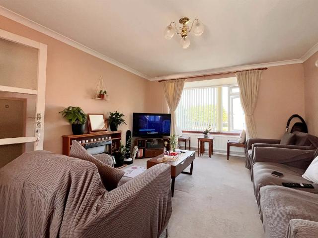 apartment for rent in Simmonds Close Poole BH15 3EB