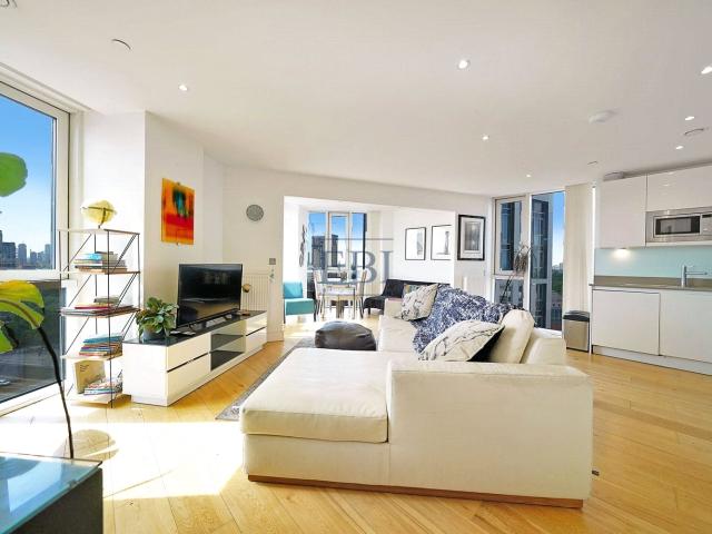apartment for rent in Sky View Tower, 12 High Street, E15 2GT