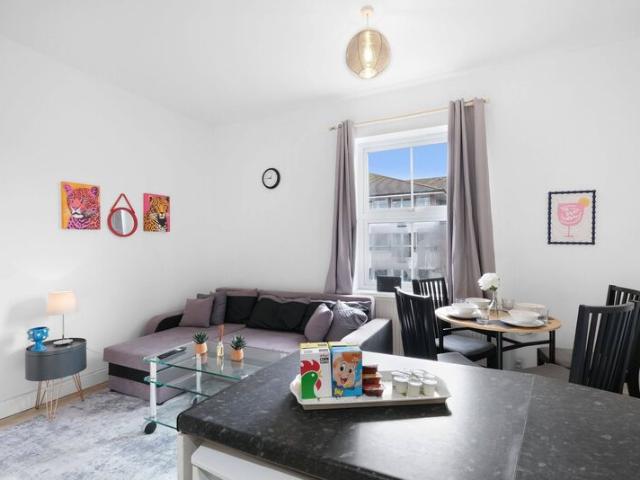 apartment for rent in SL4 Dedworth Road 20 A