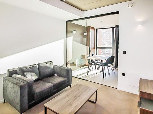 apartment for rent in St Georges Gardens