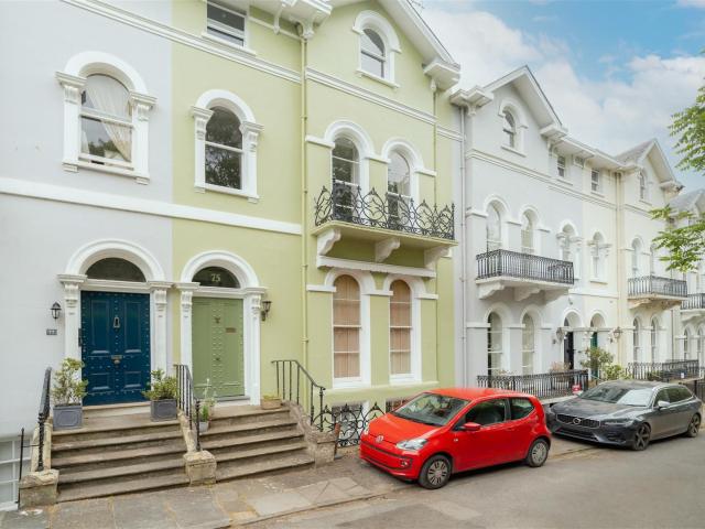 apartment for rent in St Georges Road, GL50 3DU