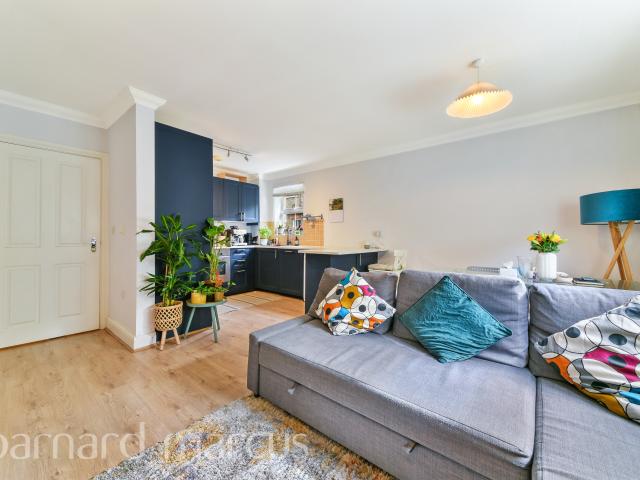 apartment for rent in St Helens Road, Norbury, Norbury