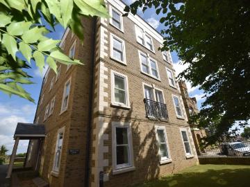 apartment for rent in St Thomas Street, Ryde, PO33 2DL