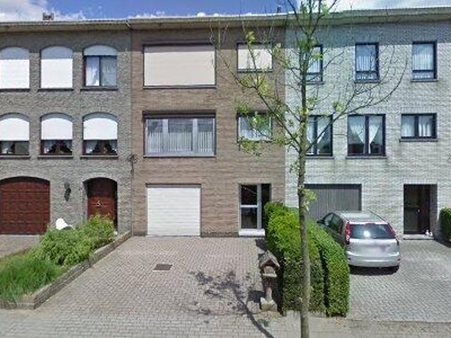 Apartment for rent in Stabroek