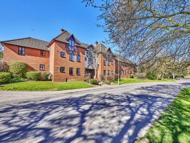 apartment for rent in Station Road, AL5 4XT