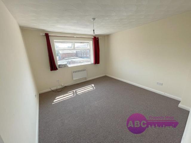 apartment for rent in Station Road, CH65 4BW