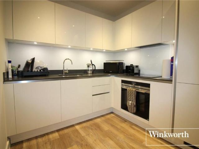 apartment for rent in Station Road, WD6 1BS