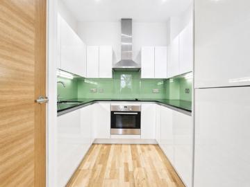 apartment for rent in Stoke Newington High Street N16