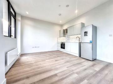 apartment for rent in Streamside House, Cowley Business Park, UB8