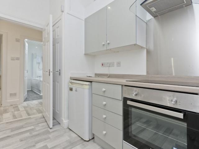 apartment for rent in Summerfield Terrace, City Centre,Aberdeen,AB24 5JH