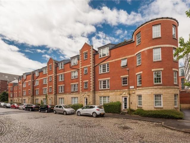 poplar lane, edinburgh, eh6 7hd