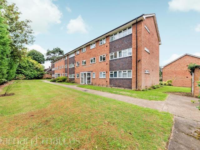 apartment for rent in Pampisford Road, South croydon, South croydon