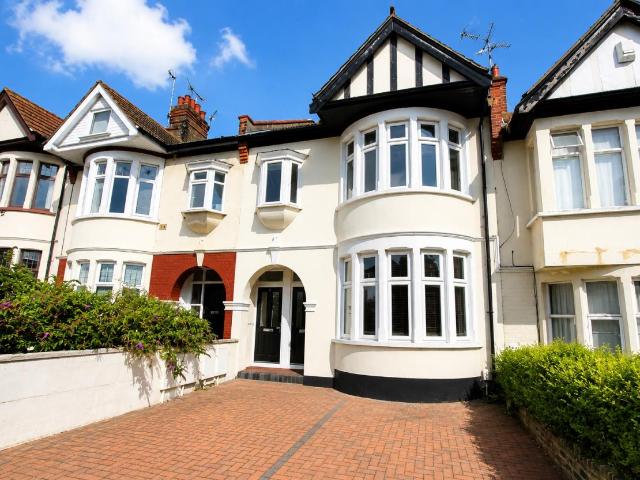 apartment for rent in Park Lane, Southend On Sea