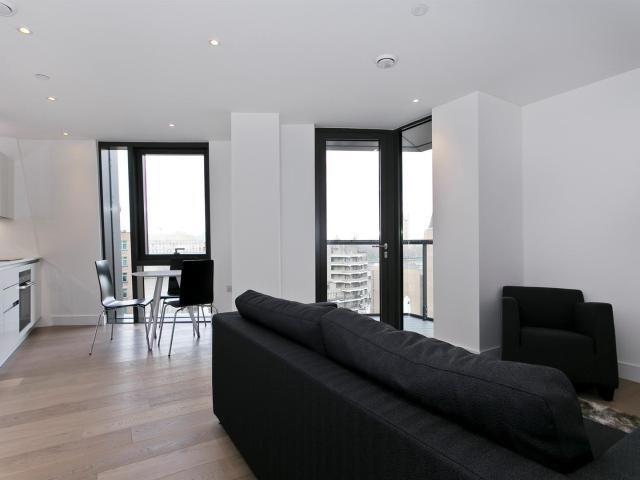 Apartment for rent in Parliament House, 81 Black Prince Road, Vauxhall, London, SE1