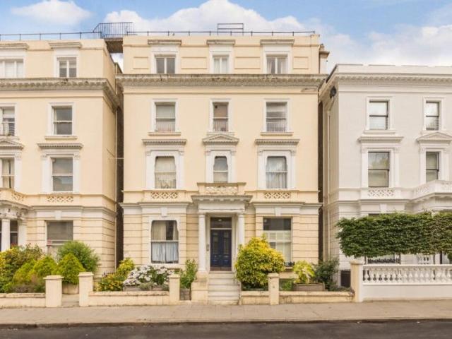 apartment for rent in Pembridge Gardens, London, W2 4EB