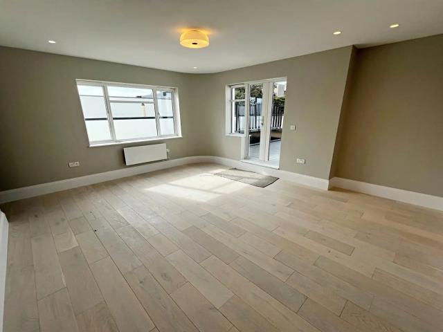 apartment for rent in Pendennis Bournemouth BH1 3PU