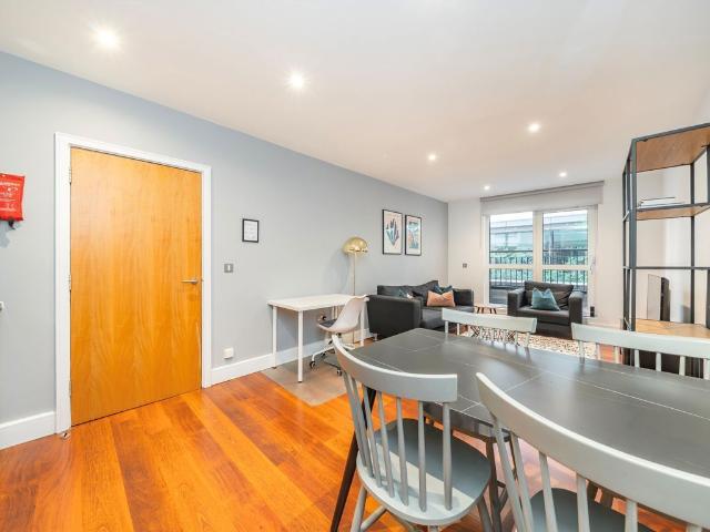 apartment for rent in Pepys Street, Tower Hill