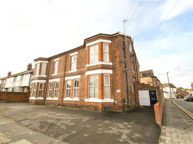 apartment for rent in Prenton Road West, Birkenhead, CH42 9PX
