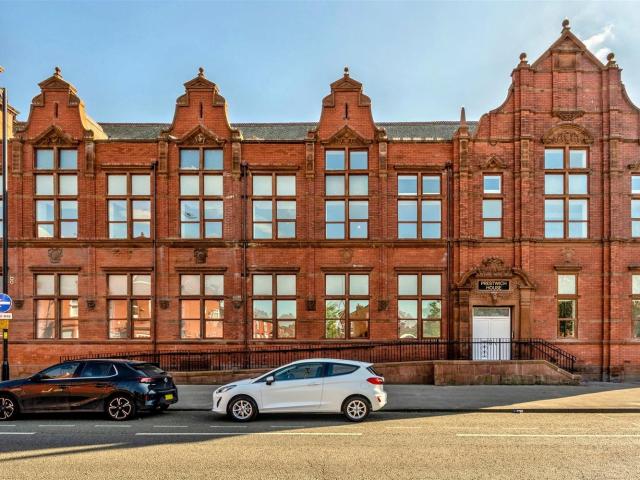 apartment for rent in Prestwich House