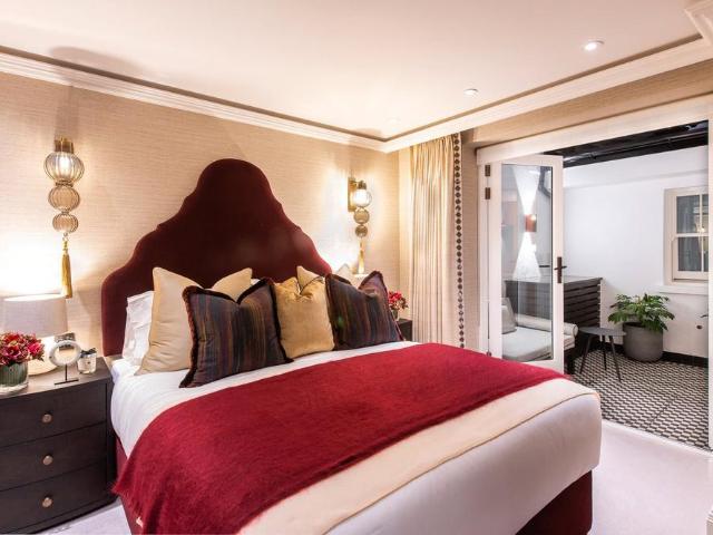 Apartment for rent in Prince Of Wales Terrace, London