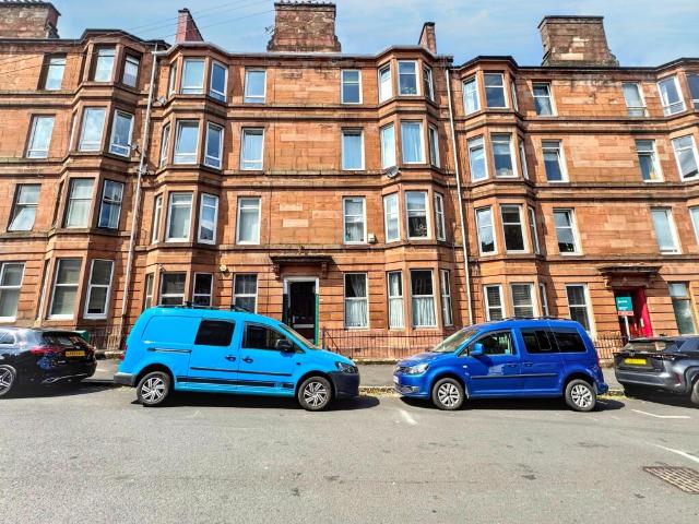 apartment for rent in Property, G42 8UD