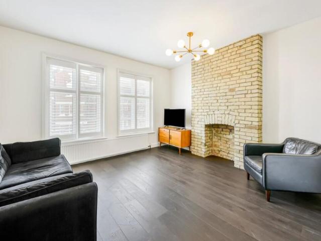 apartment for rent in Property, NW3 6TR