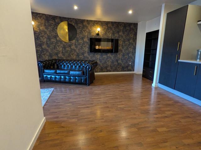 apartment for rent in Property, SA1 8AH