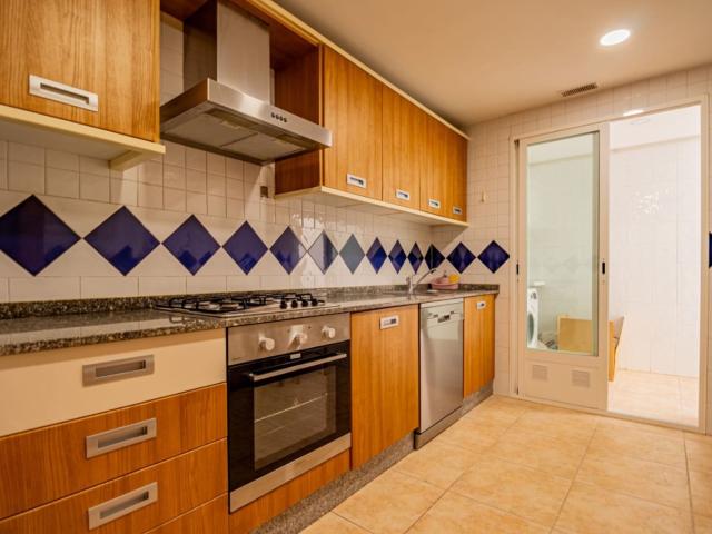Apartment for rent in Pueblo Urbanizaciones, Alfaz del Pi / L'Alfàs del Pi, Alicante