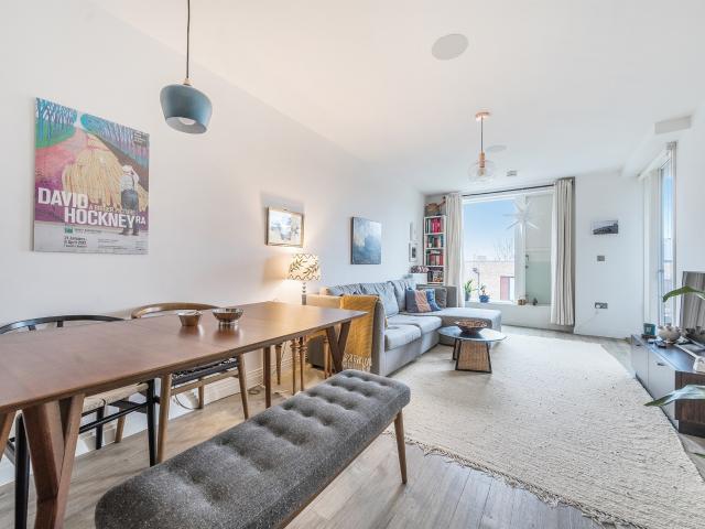 apartment for rent in Quayle Crescent, London, London