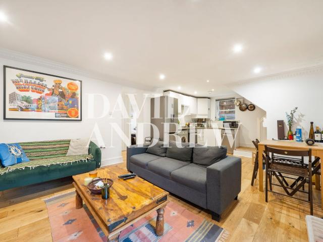 apartment for rent in Queens Drive, London, N4