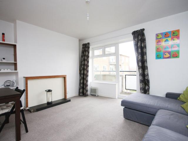 apartment for rent in Queens Drive, St. John's Court Queens Drive, N4